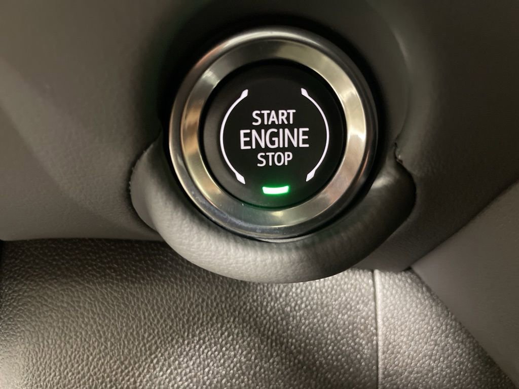 2025 Chevrolet Suburban Premier photo 28