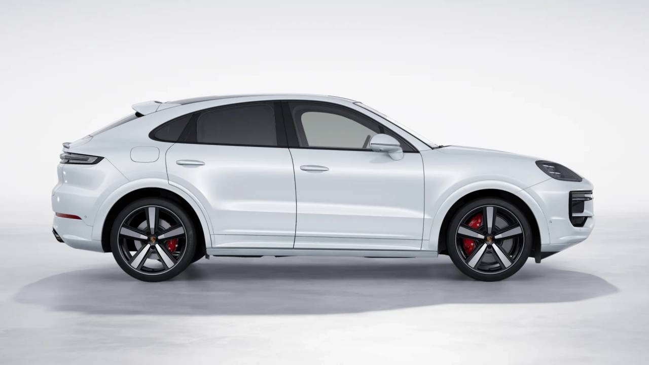 2026 Porsche Cayenne S Coupe photo 7