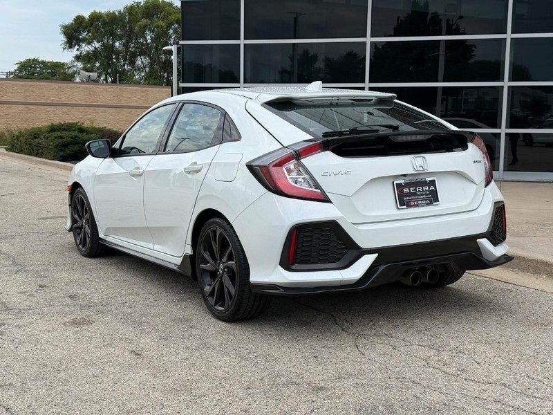 2018 Honda Civic Sport photo 5