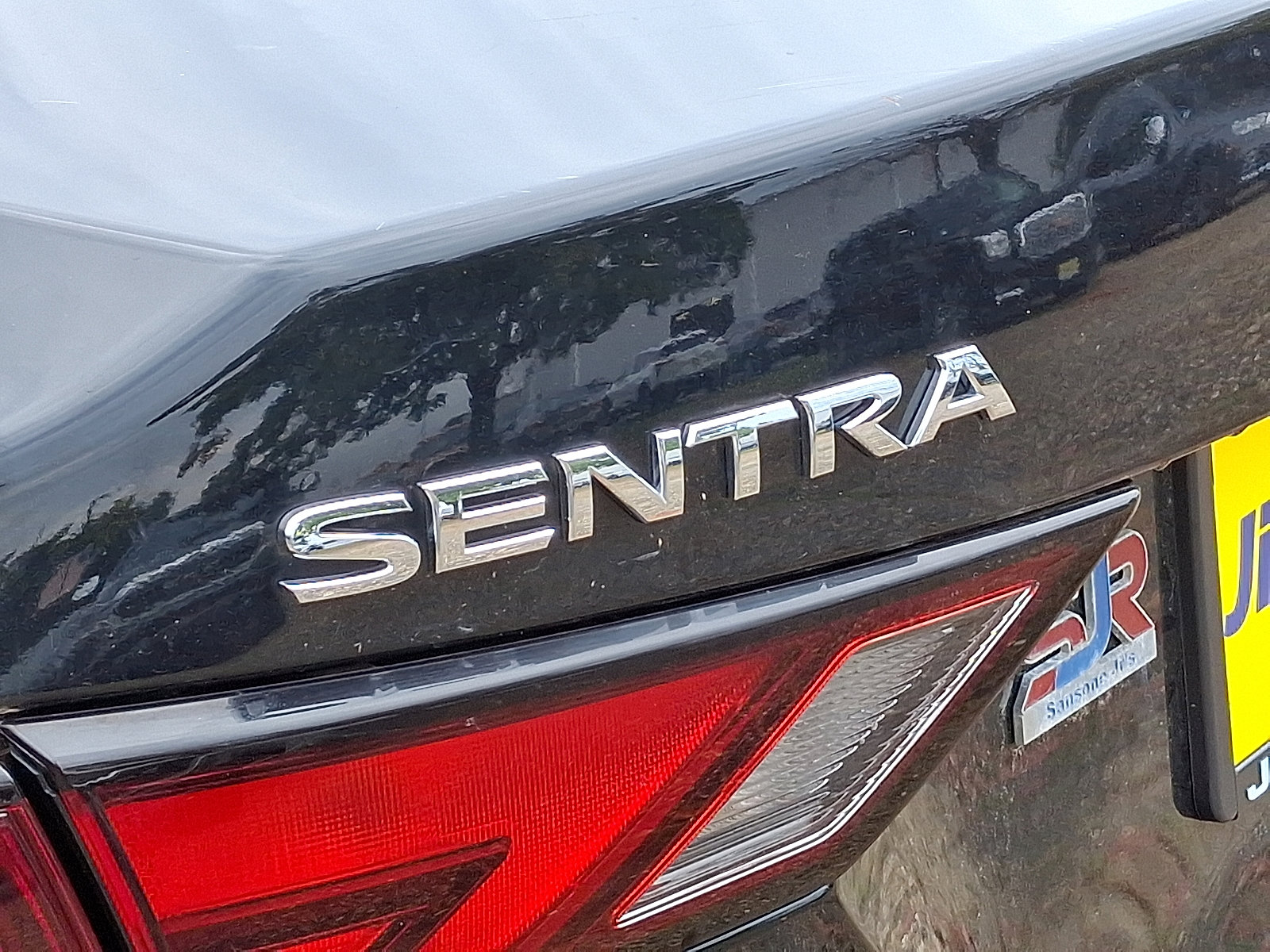 2021 Nissan Sentra S photo 4