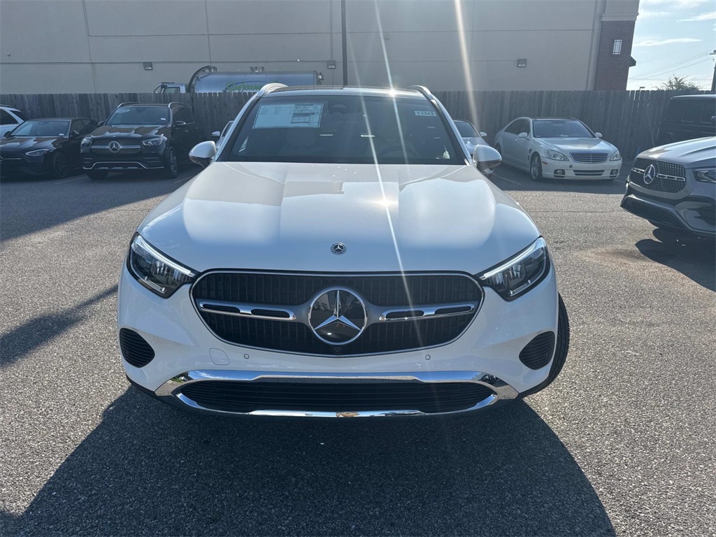 2026 Mercedes Benz GLC 350e 4MATIC photo 2