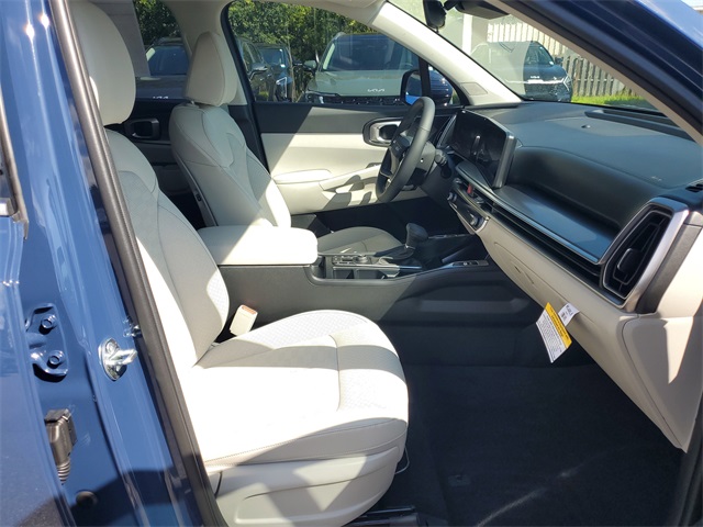 2026 Kia Sorento S photo 3