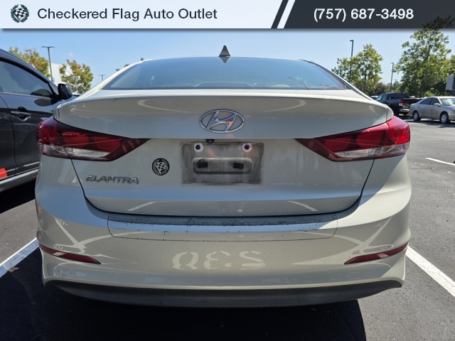 2017 Hyundai Elantra SE photo 5
