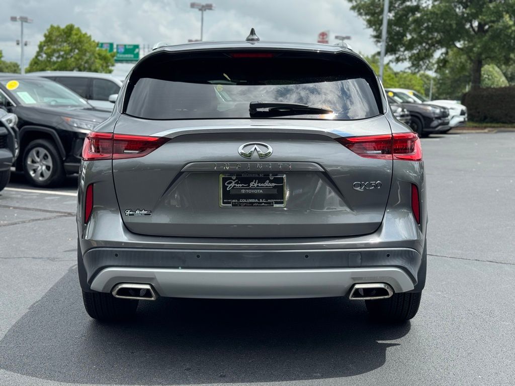 2020 Infiniti QX50 Luxe photo 8