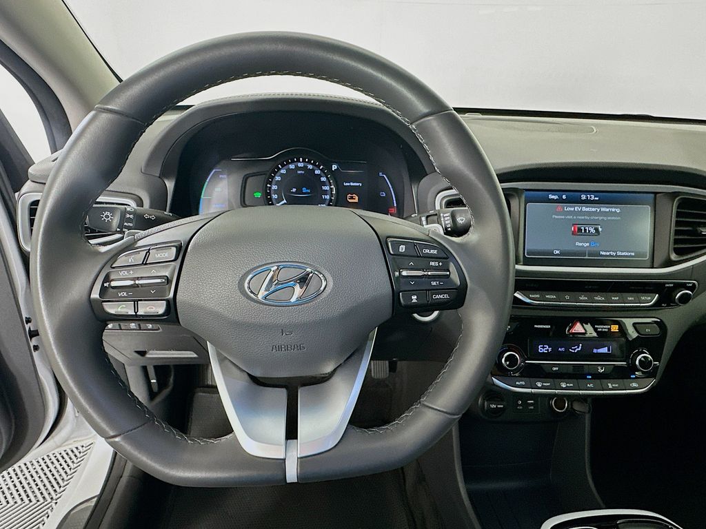 2019 Hyundai Ioniq Electric Limited photo 11