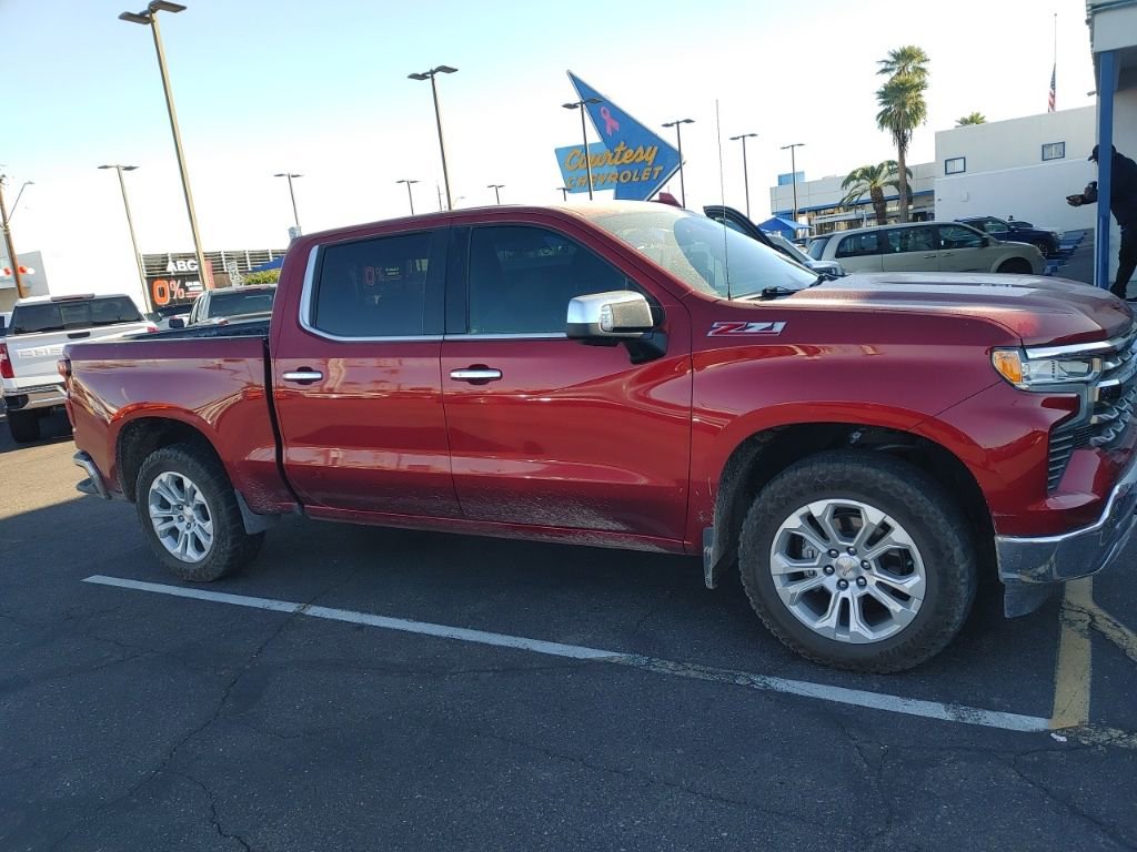 2023 Chevrolet Silverado 1500 LTZ photo 4