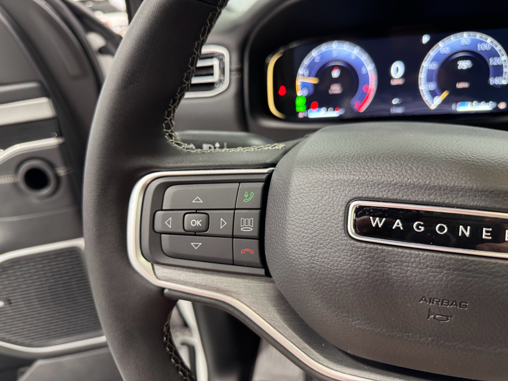 2025 Jeep Wagoneer Series II Carbide photo 29