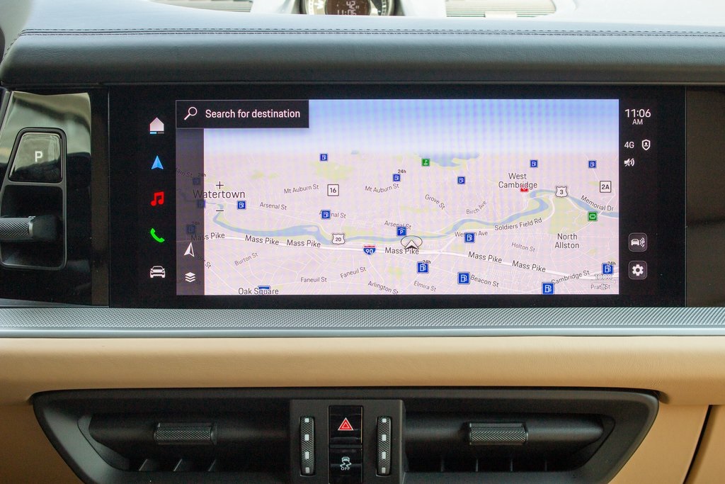 2025 Porsche Cayenne Base photo 14