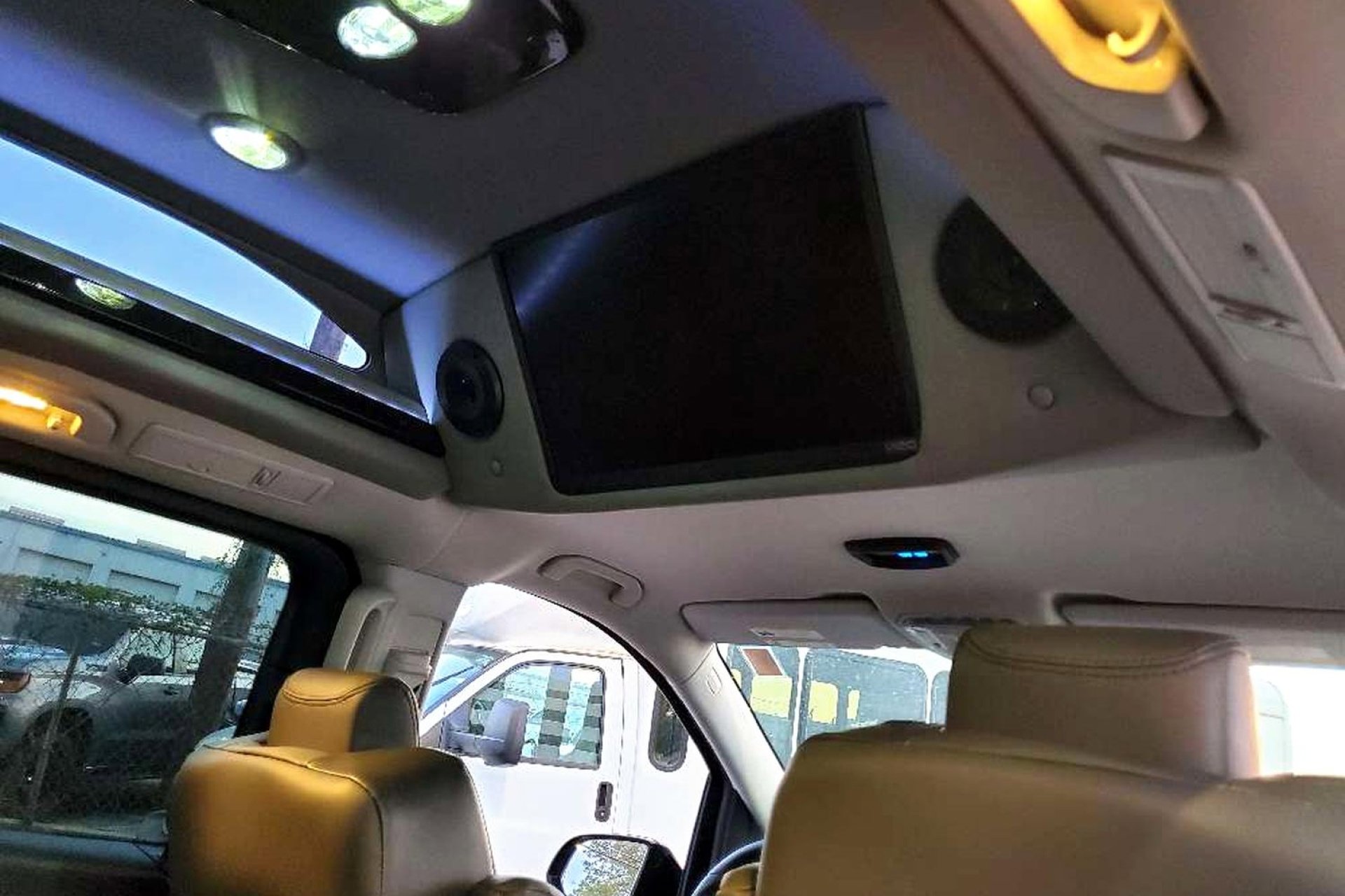 2023 Mercedes Benz Metris Passenger Van photo 55