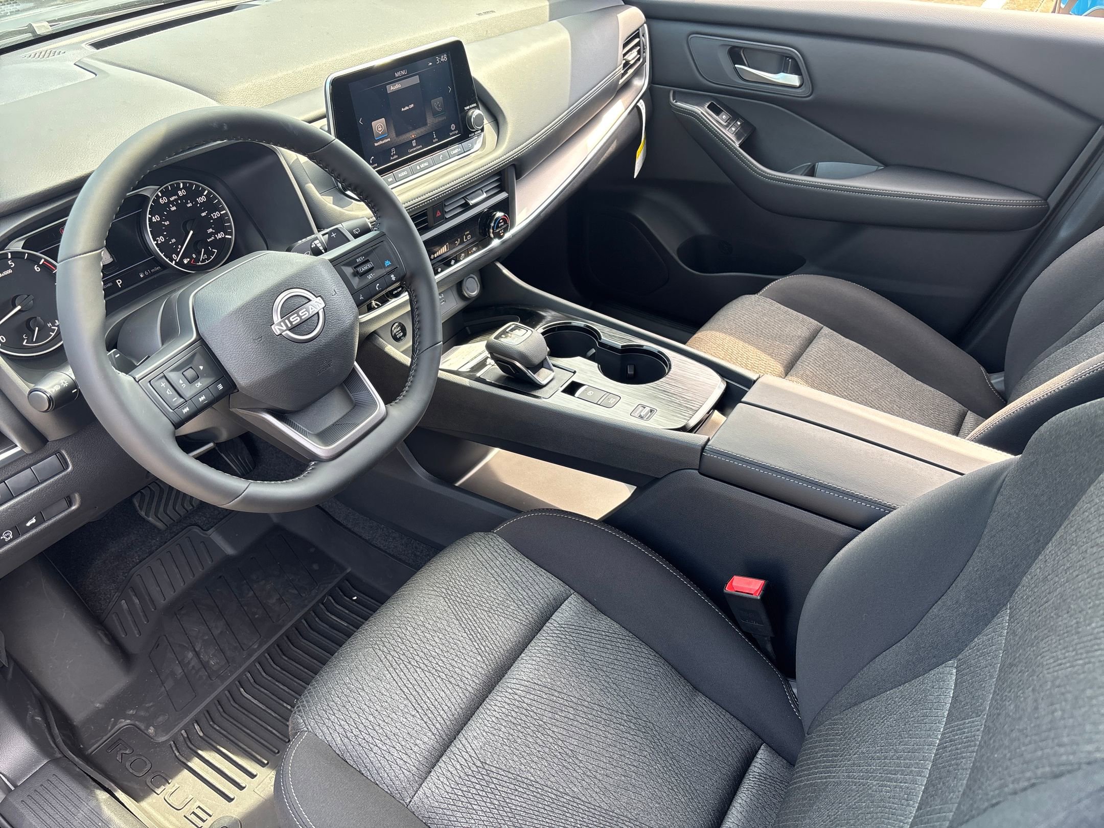 2026 Nissan Rogue SV photo 2