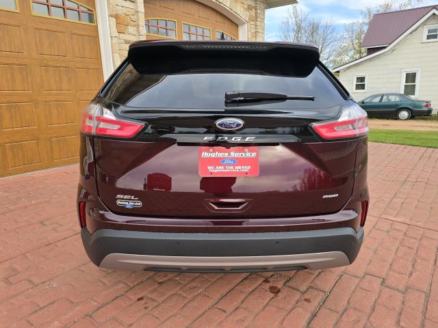 2023 Ford Edge SEL photo 4