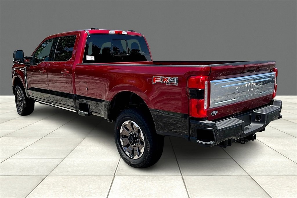 2025 Ford F-350 photo 3