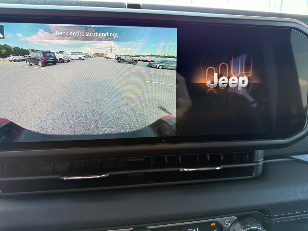 2025 Jeep Gladiator Rubicon photo 19
