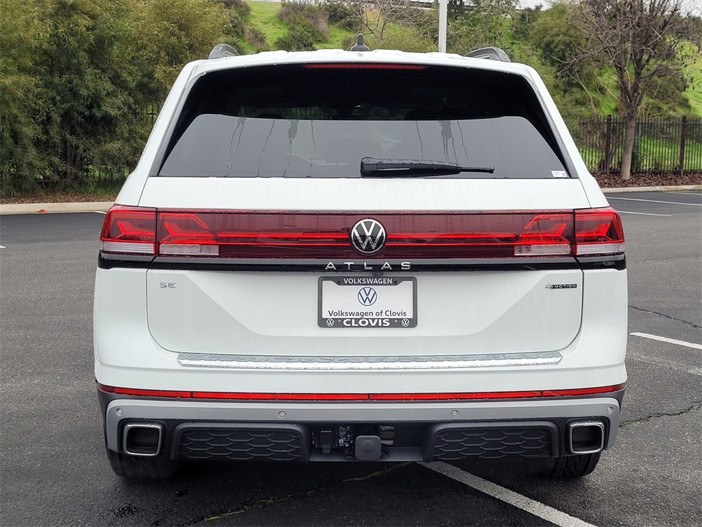 2025 Volkswagen Atlas Peak Edition SE photo 4