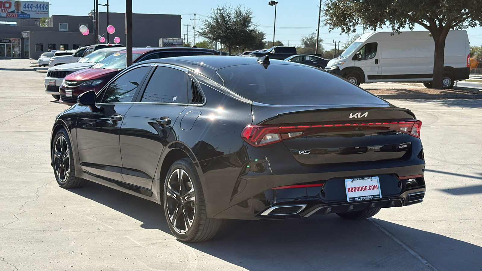 2023 Kia K5 GT-Line photo 3