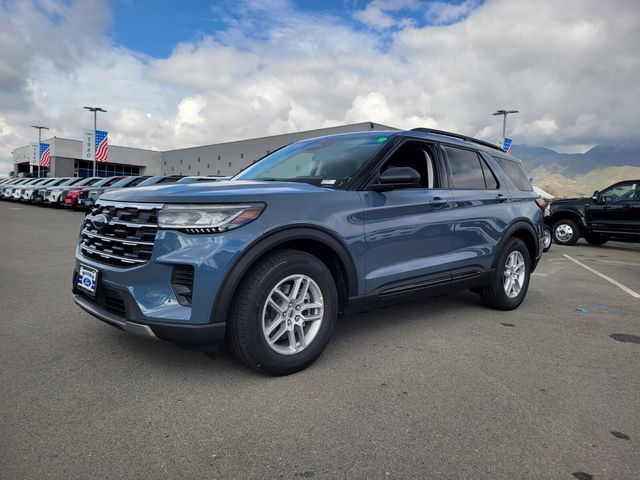 2026 Ford Explorer photo 2