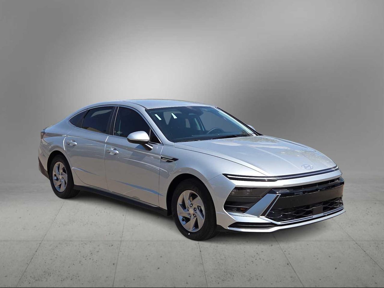 2025 Hyundai Sonata SE photo 2