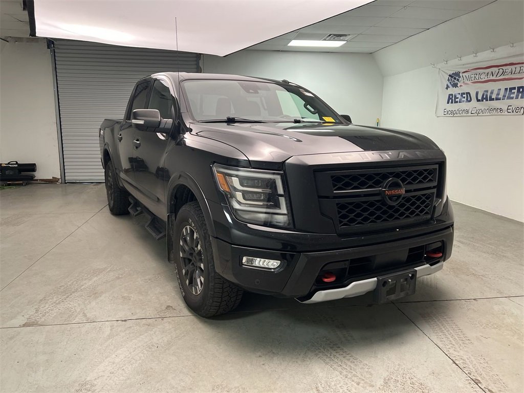 2021 Nissan Titan PRO-4X's photo