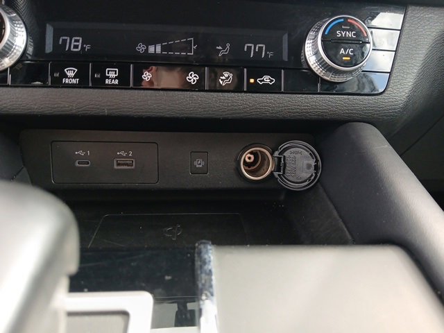 2024 Mitsubishi Outlander SE Black Edition photo 20