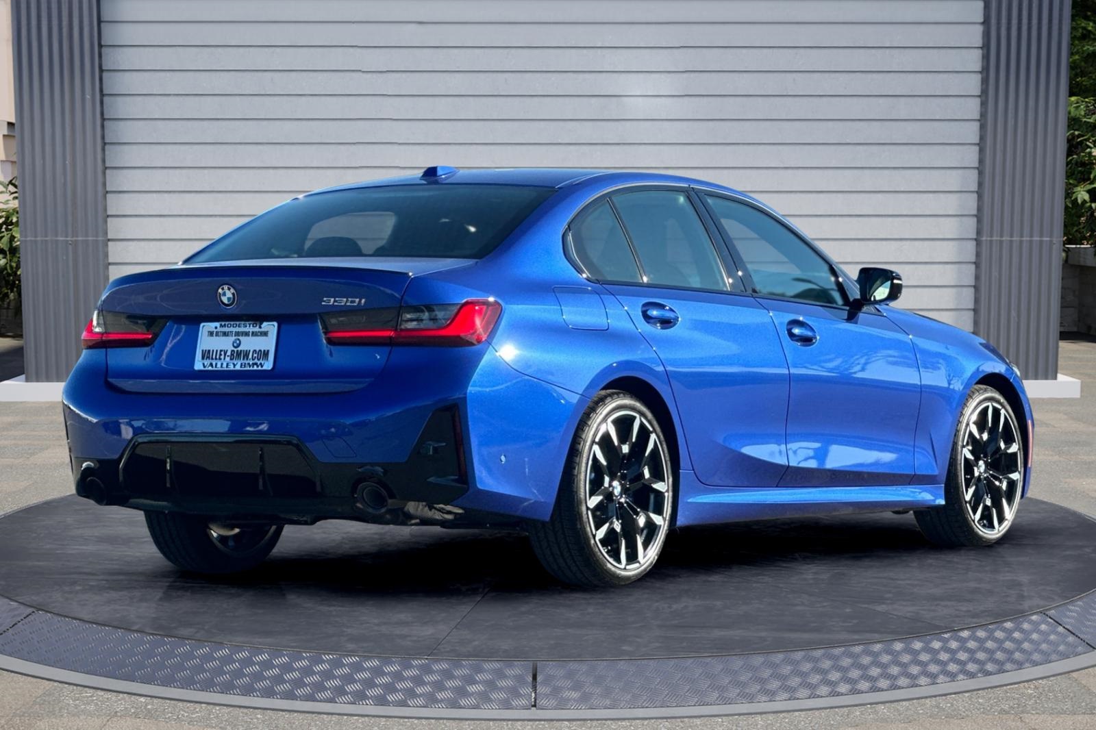 2026 Bmw 330i 3-Series photo 4