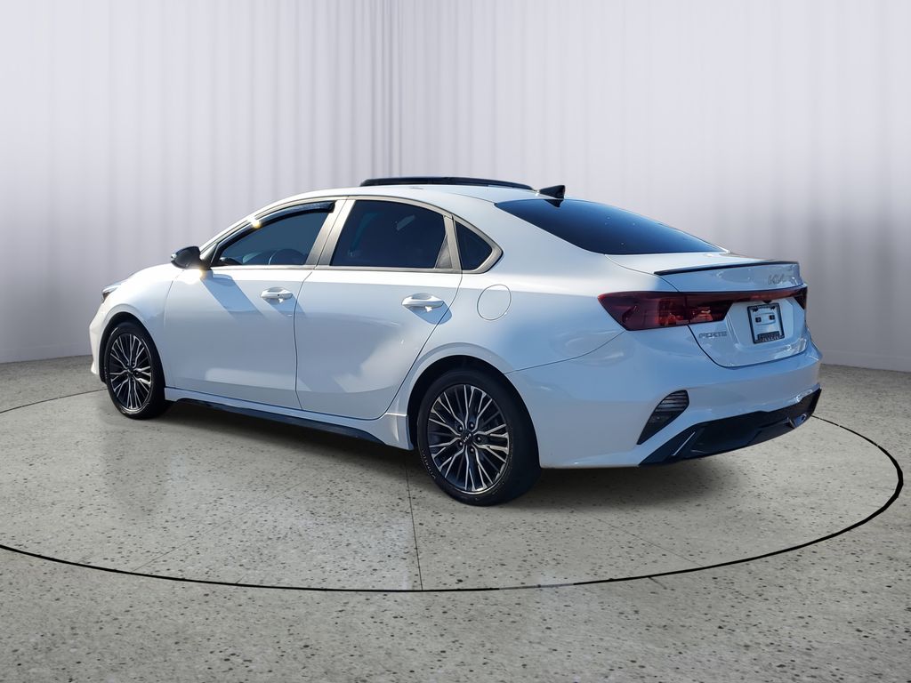 2024 Kia Forte GT-Line photo 3