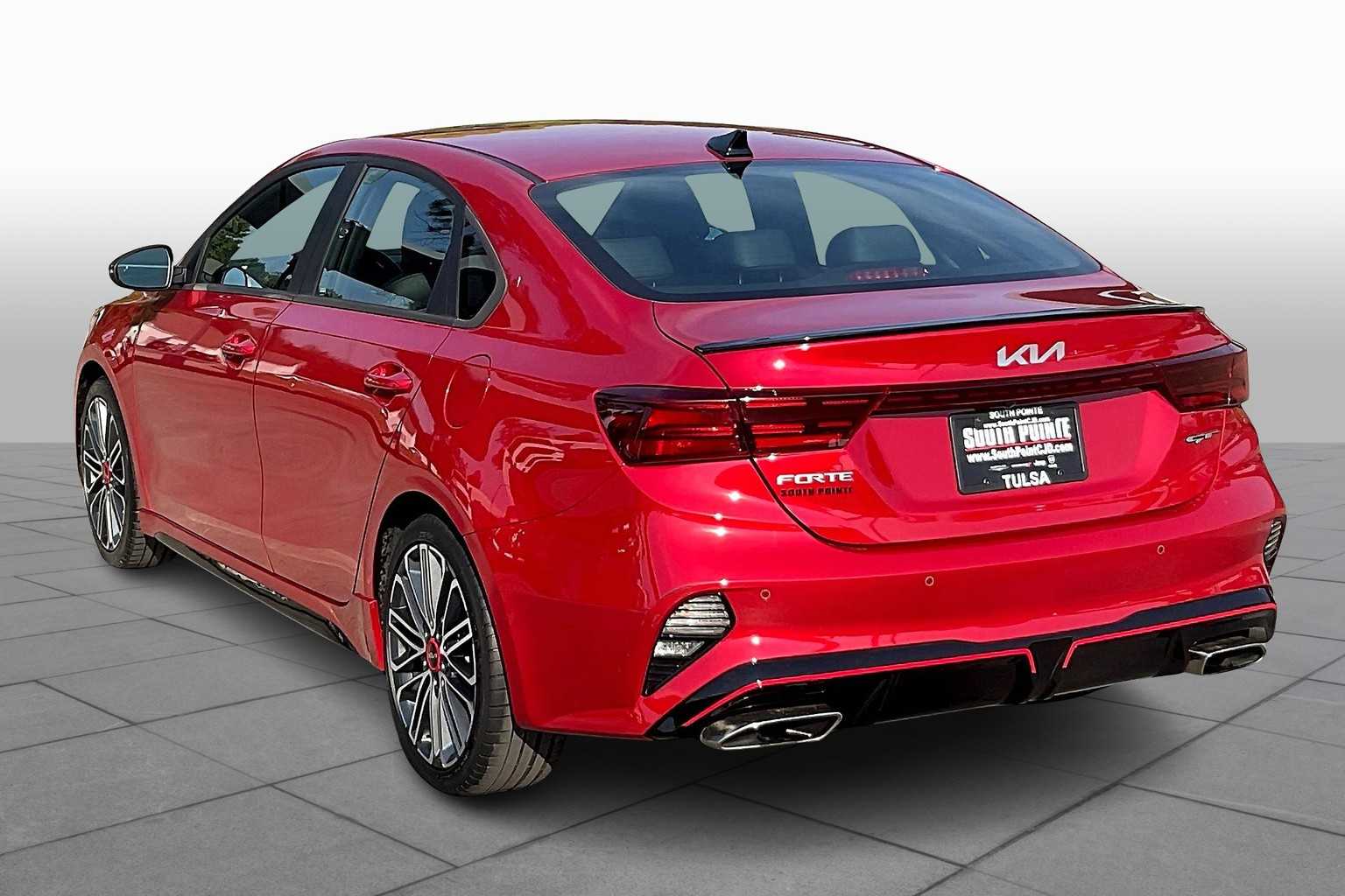 2023 Kia Forte GT photo 11