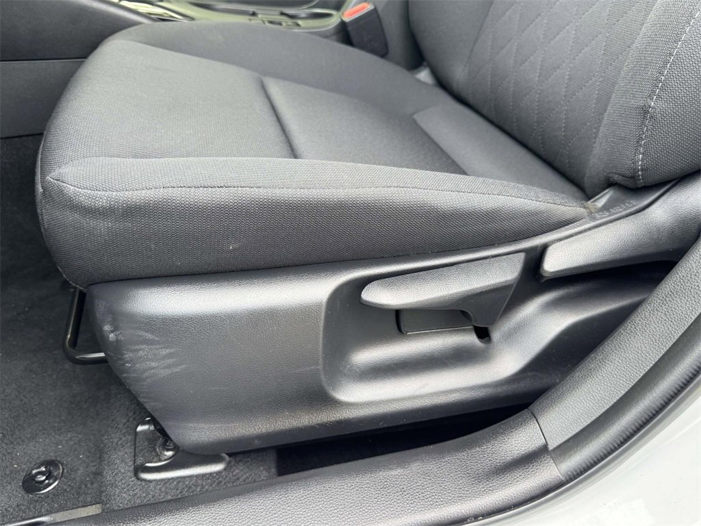 2024 Toyota Corolla LE photo 5