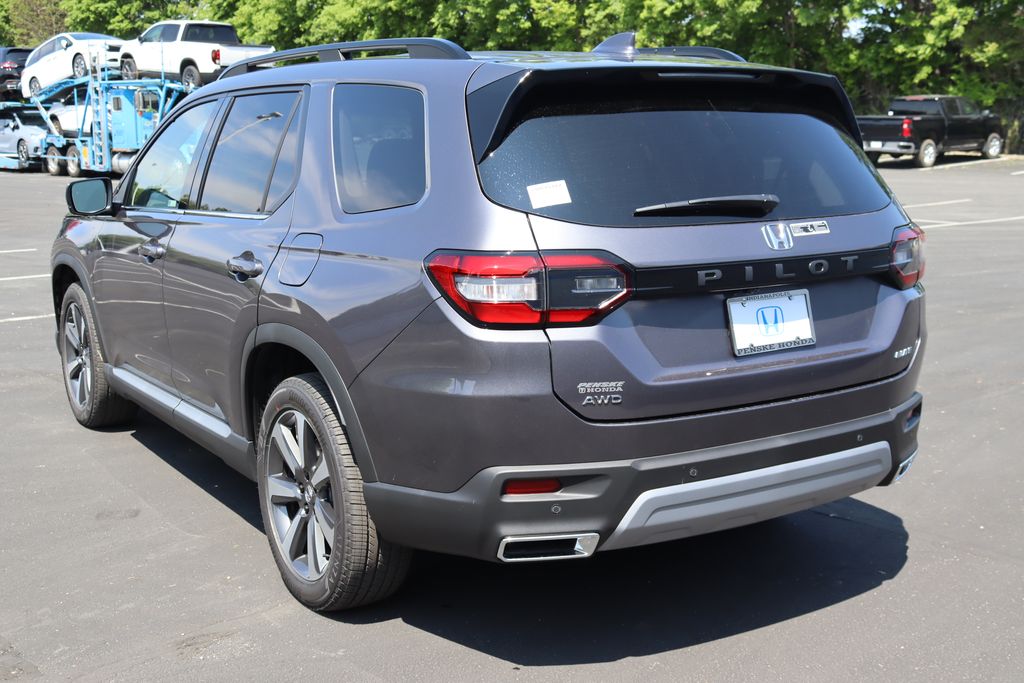2025 Honda Pilot Elite photo 2