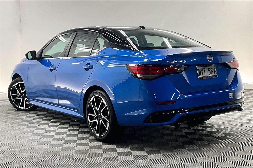 2024 Nissan Sentra SR photo 9