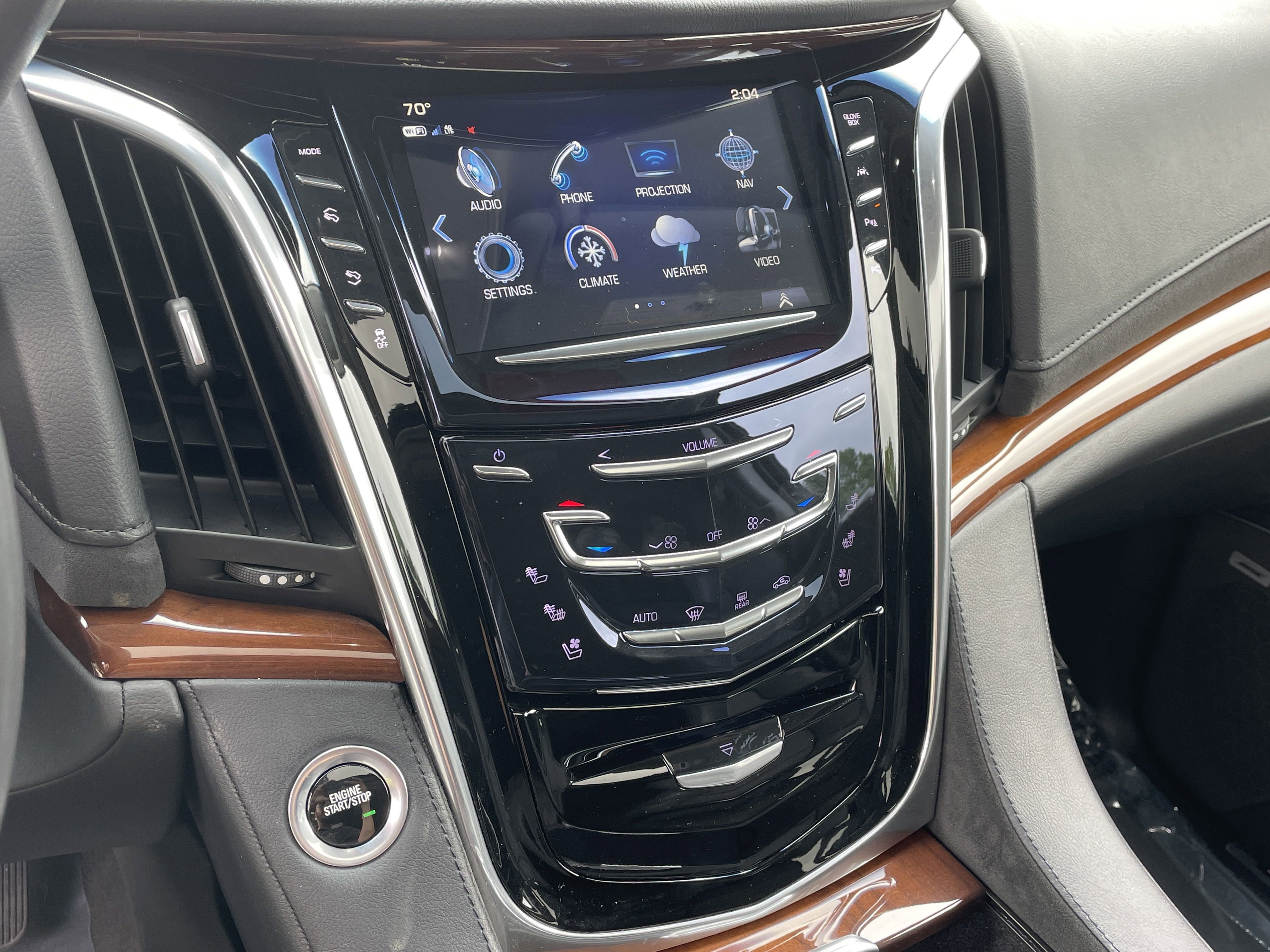 2019 Cadillac Escalade Premium Luxury photo 16