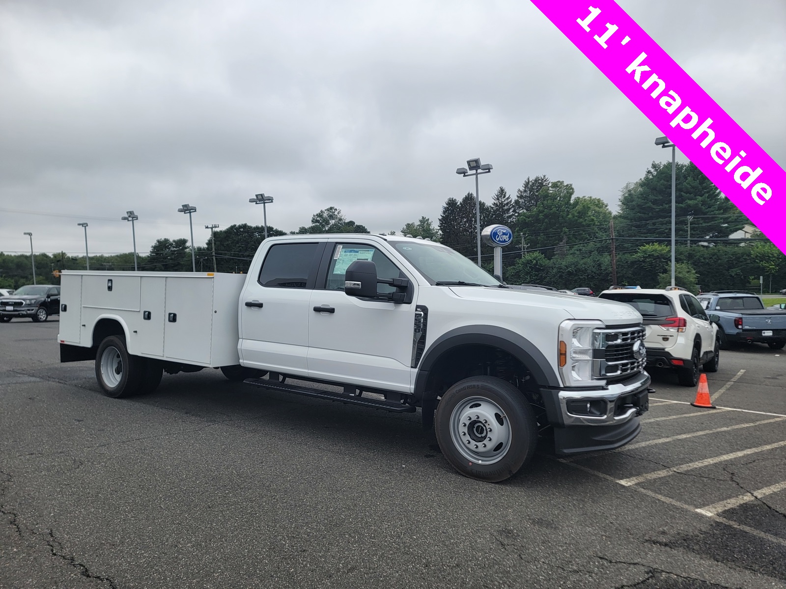 2025 Ford F-550 Super Duty Chassis Cab XL's photo