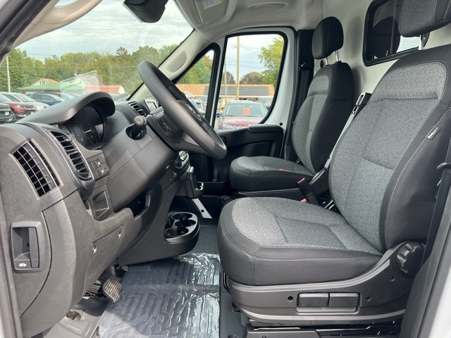 2026 Ram ProMaster 2500 photo 3