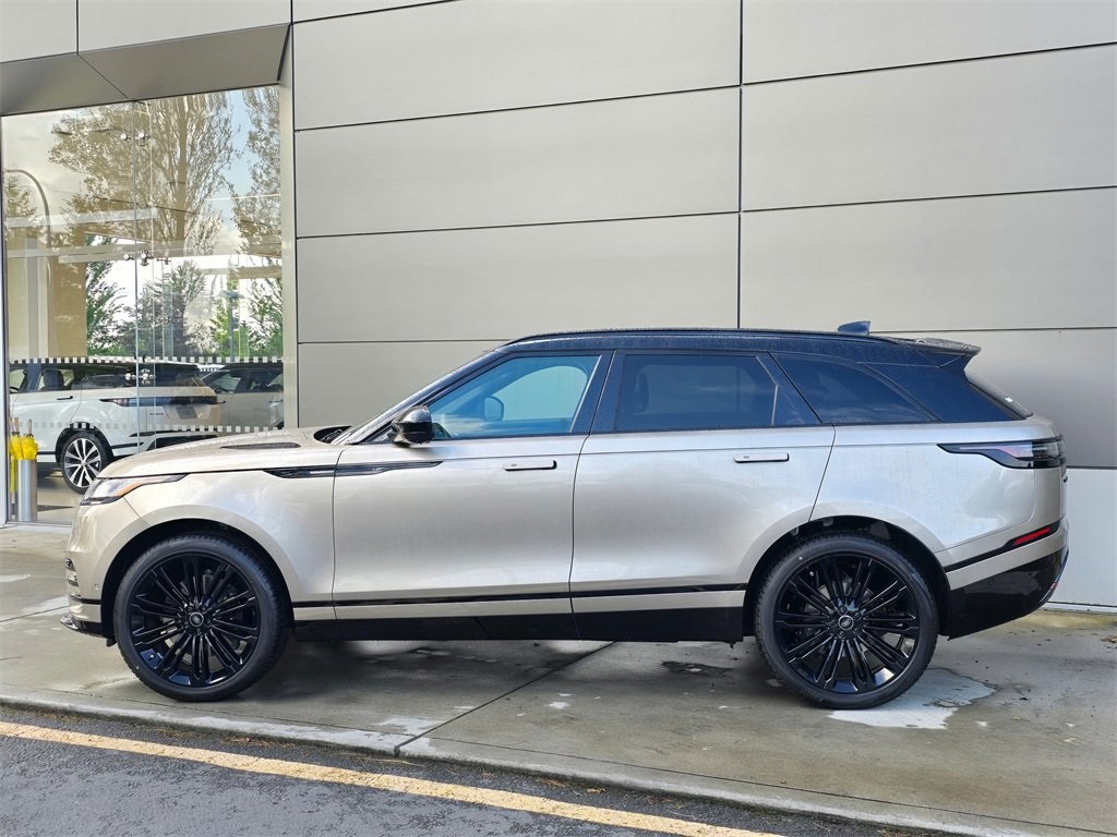 2026 Land Rover Range Rover Velar SE photo 3