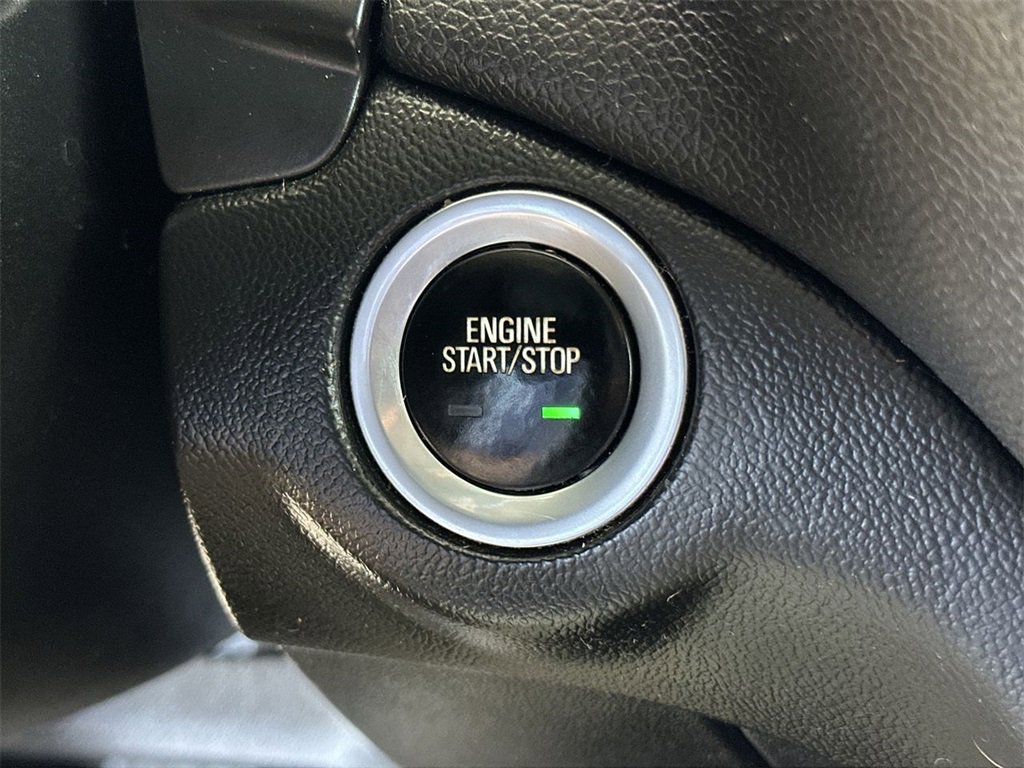 2018 Chevrolet Equinox LT photo 17