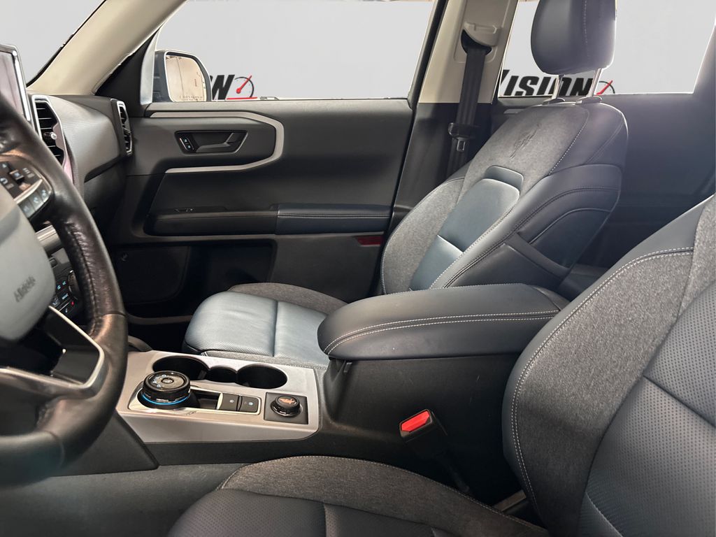 2021 Ford Bronco Sport Outer Banks photo 9