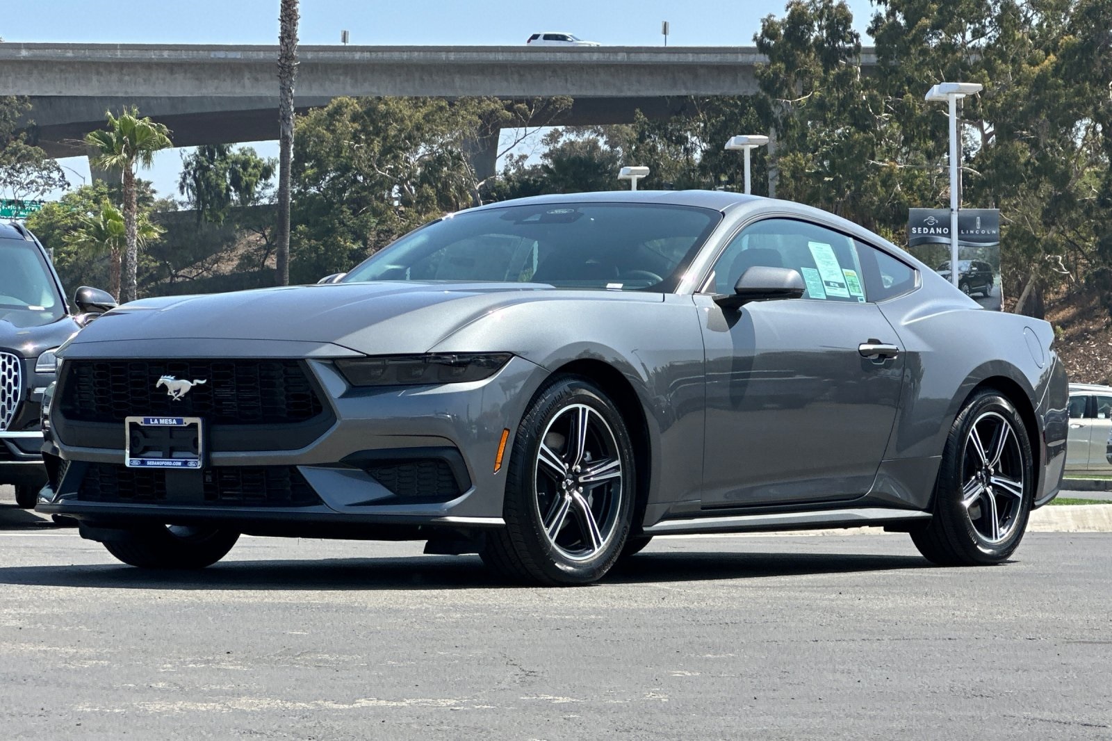 2025 Ford Mustang EcoBoost Premium photo 7