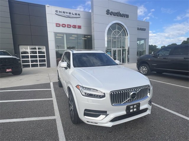 2022 Volvo XC90 Inscription's photo