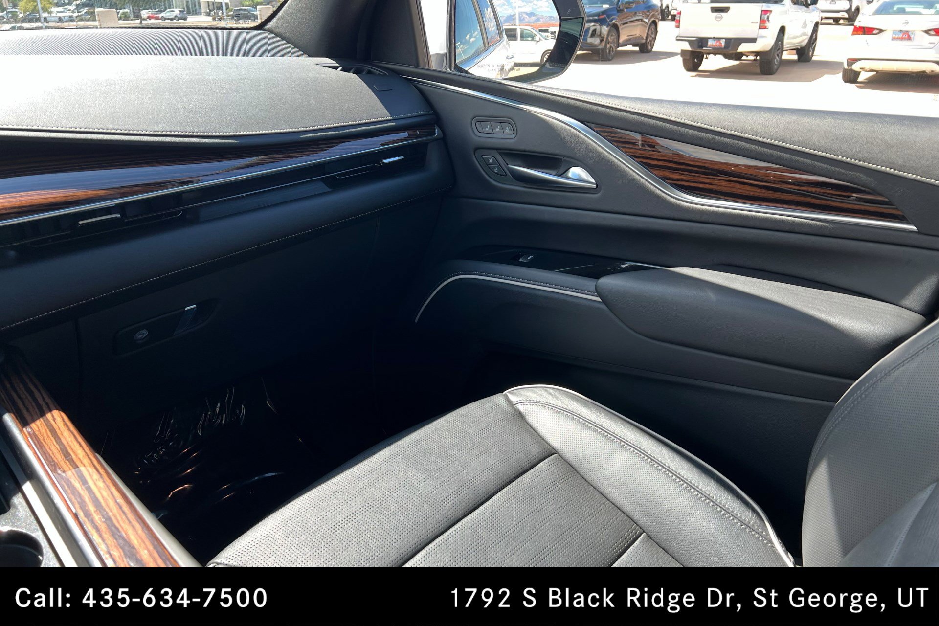 2021 Cadillac Escalade Premium Luxury photo 10