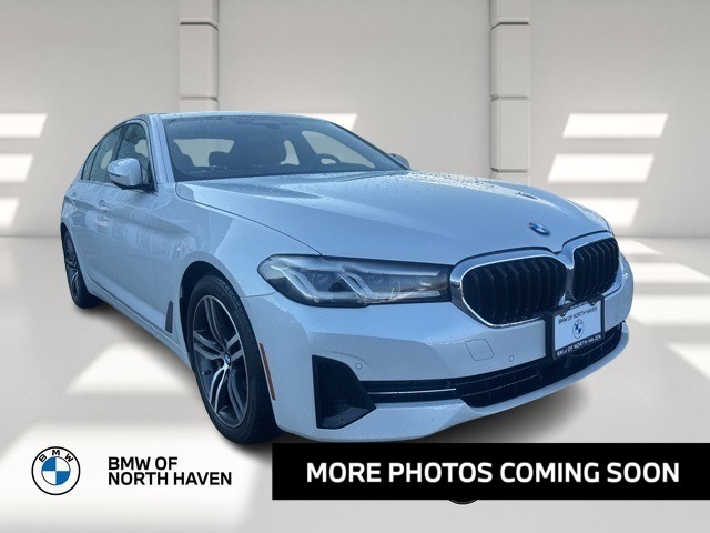 2022 BMW 5 Series 530i's photo