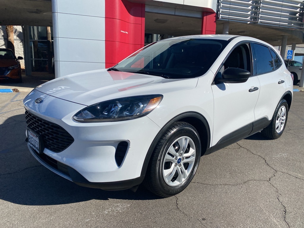 2021 Ford Escape S photo 3