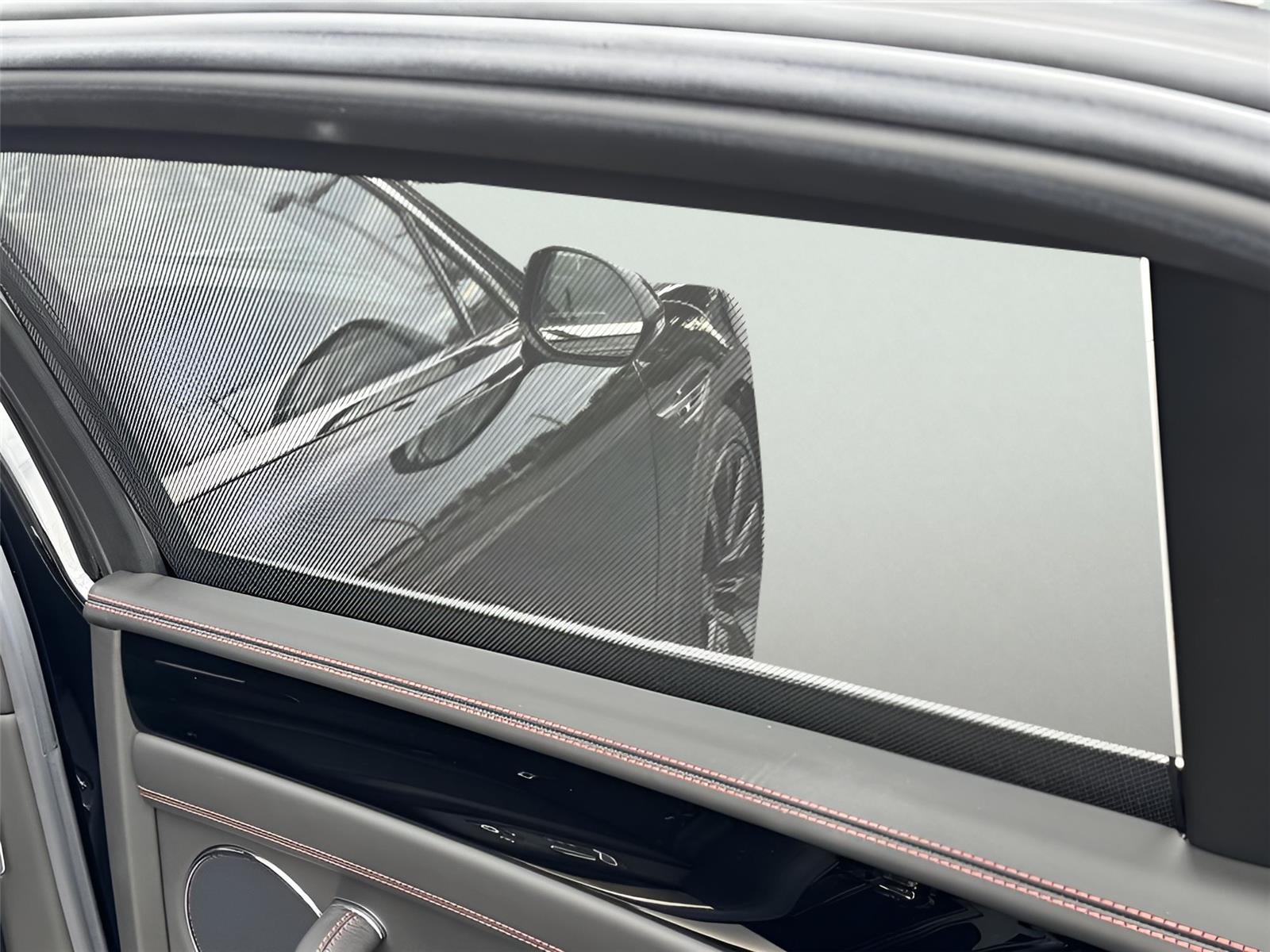 2018 Bentley Flying Spur V8 S photo 23