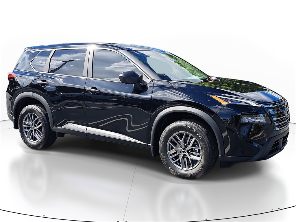 2026 Nissan Rogue S photo 2