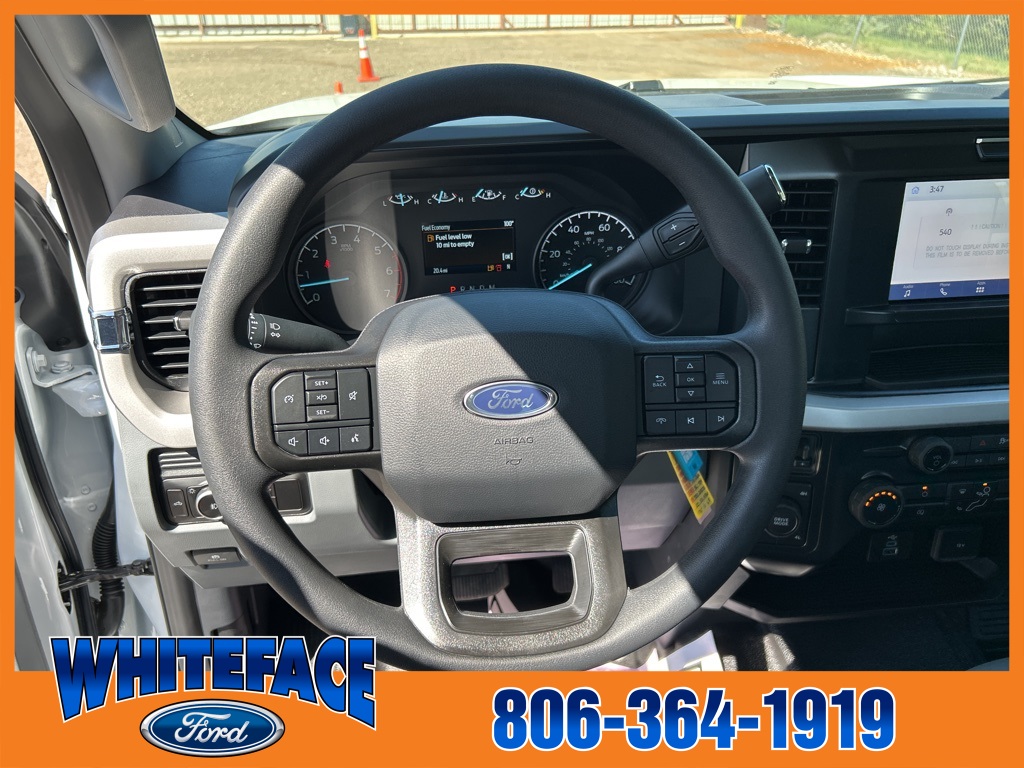 2026 Ford F-350 photo 14