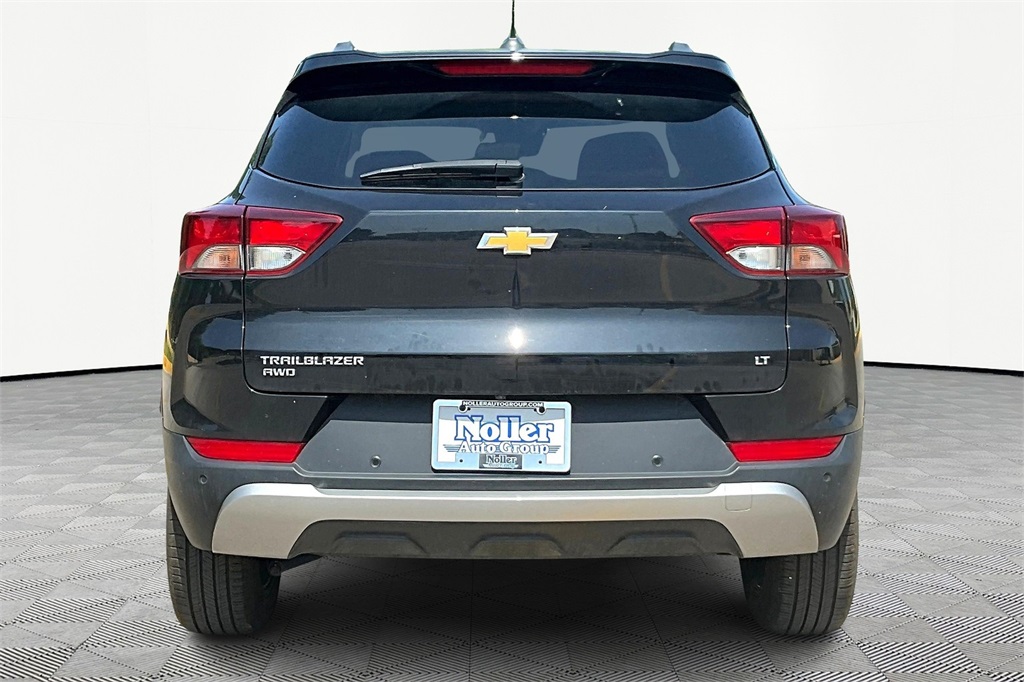 2023 Chevrolet Trailblazer LT photo 4