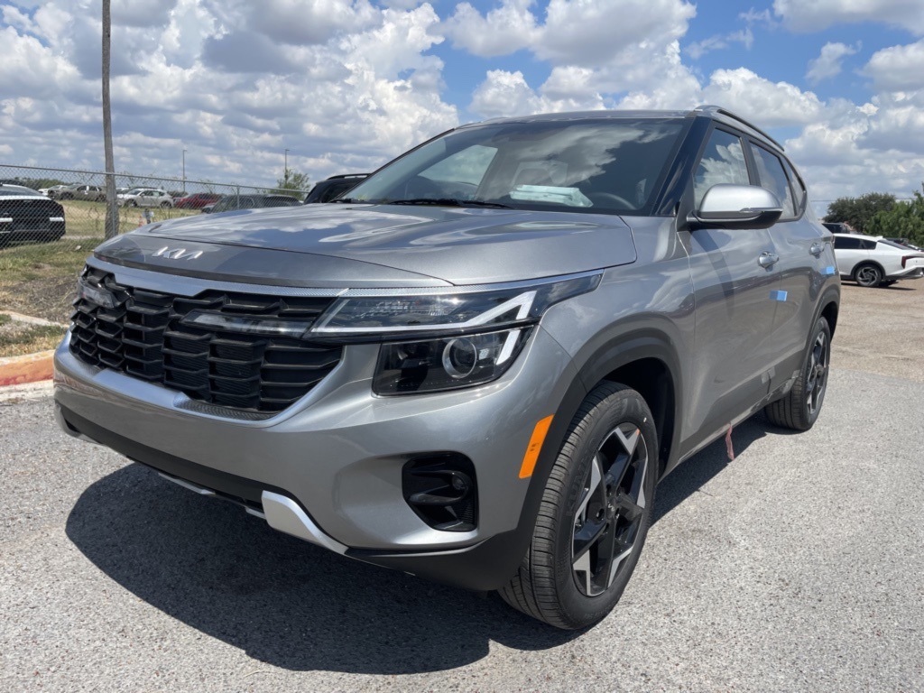 2026 Kia Seltos S photo 2