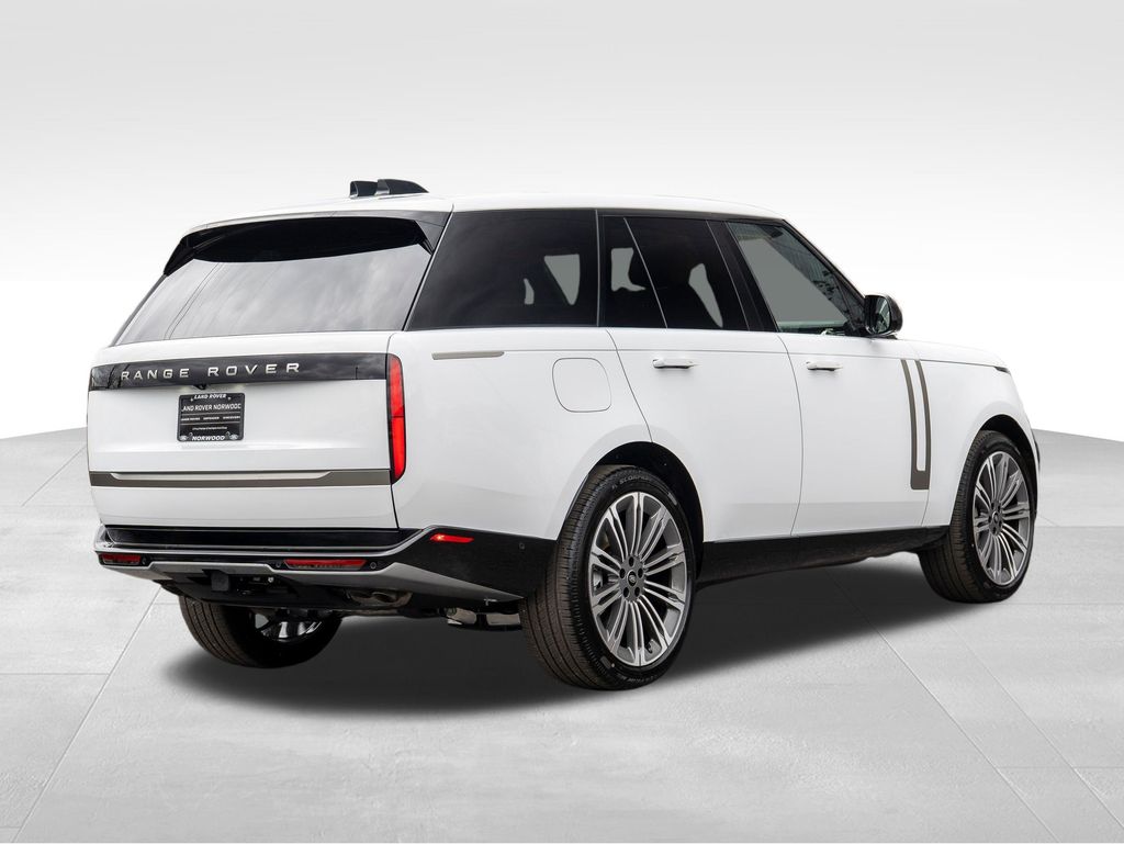 2025 Land Rover Range Rover SE photo 4