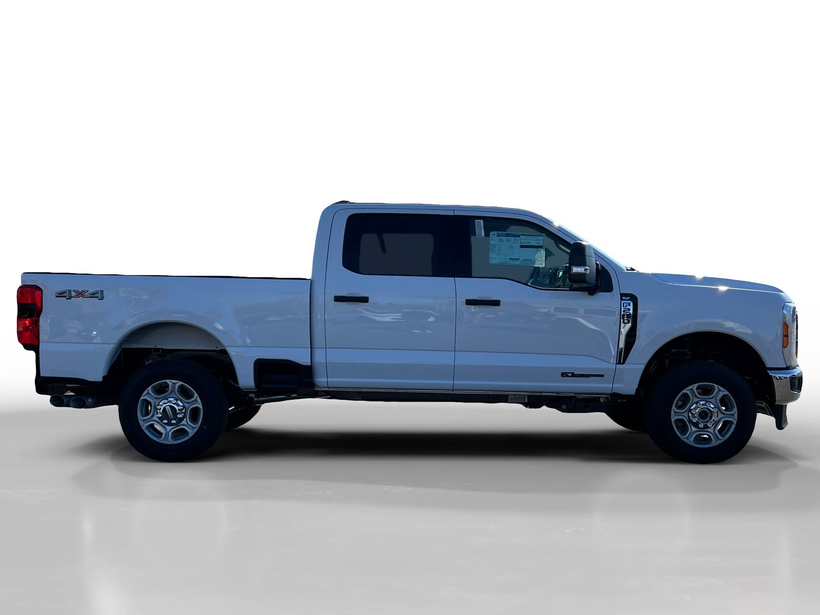 2025 Ford F-250 XLT photo 4