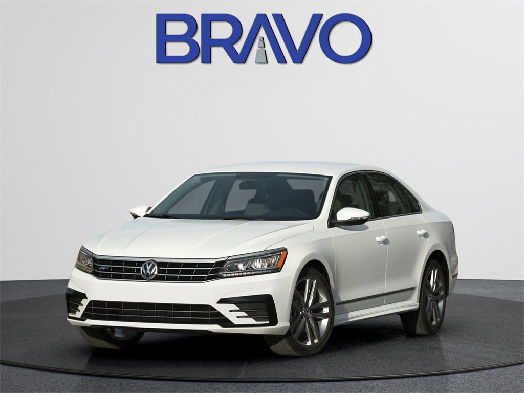 2018 Volkswagen Passat R-Line