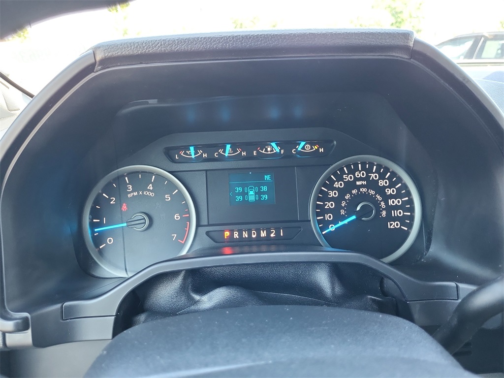 2016 Ford F-150 XLT photo 11