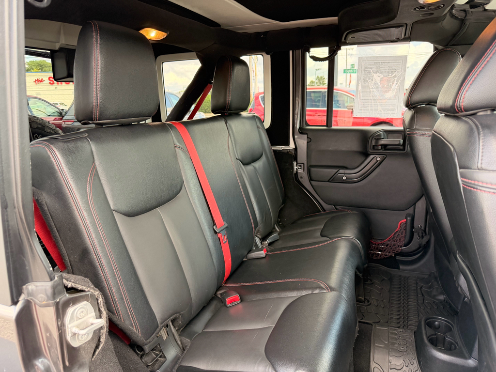 2017 Jeep Wrangler Unlimited Rubicon Recon photo 16